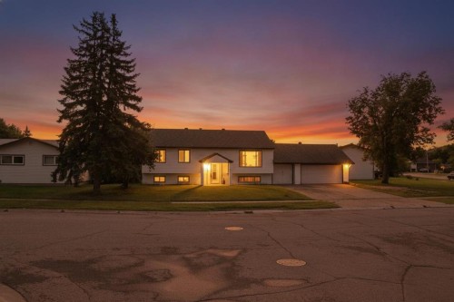 55 Centennial Drive, Fort Mcmurray, AB 