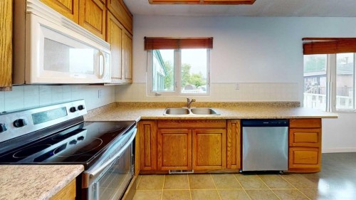 55 Centennial Drive, Fort Mcmurray, AB 
