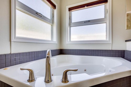 132 Gregoire Crescent, Fort Mcmurray, AB - Indoor Photo Showing Bathroom
