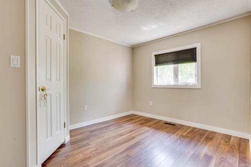 132 Gregoire Crescent, Fort Mcmurray, AB - Indoor Photo Showing Other Room
