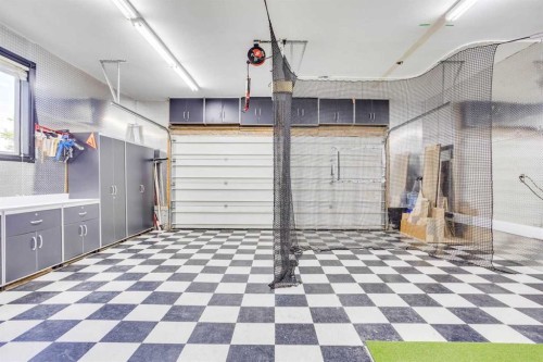 176 Burton Place, Fort Mcmurray, AB - Indoor Photo Showing Garage