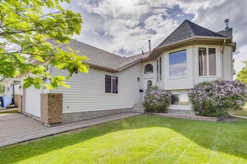 176 Burton Place, Fort Mcmurray, AB - Outdoor