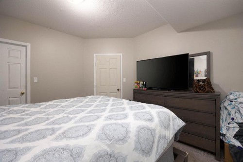 227 Warren Road, Fort Mcmurray, AB 