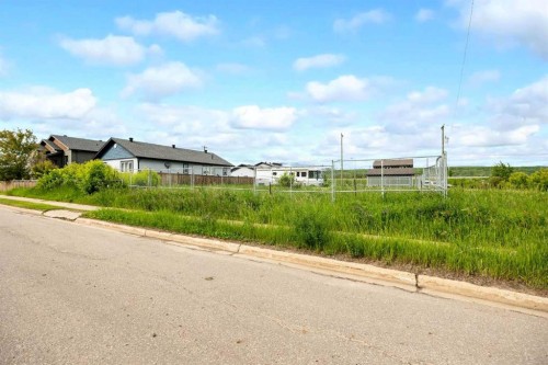 7204 Bulyea Avenue, Fort Mcmurray, AB 
