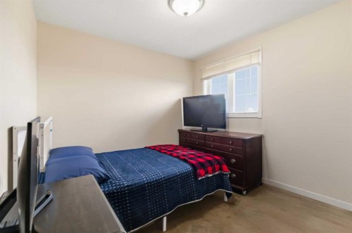 132 Crane Rise, Fort Mcmurray, AB - Indoor Photo Showing Bedroom