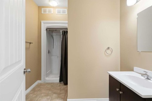 132 Crane Rise, Fort Mcmurray, AB - Indoor Photo Showing Bathroom