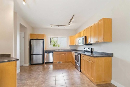 132 Crane Rise, Fort Mcmurray, AB - Indoor Photo Showing Kitchen With Stainless Steel Kitchen With Double Sink
