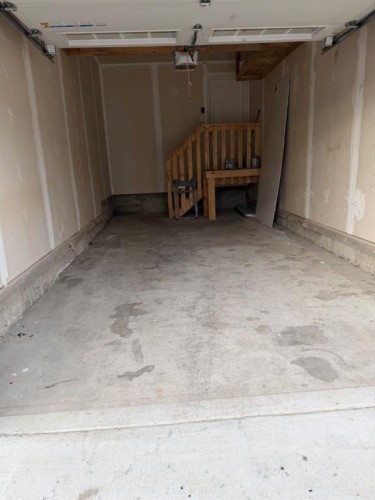 210 Athabasca Avenue, Fort Mcmurray, AB - Indoor Photo Showing Garage