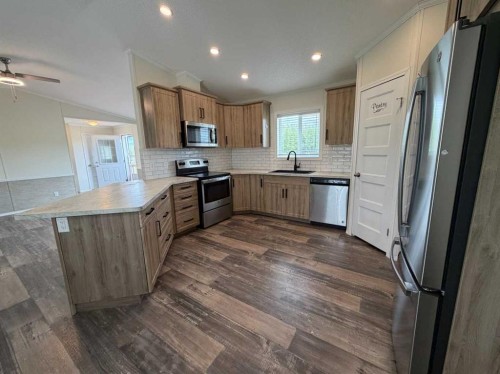 413 Spruce Point Estates Place, Kinuso, AB 