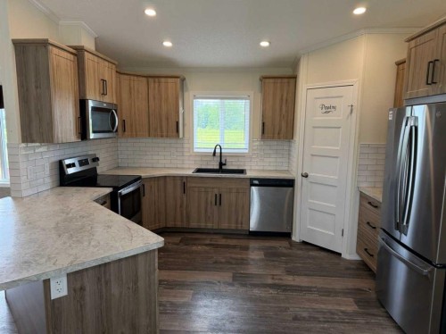 413 Spruce Point Estates Place, Kinuso, AB 