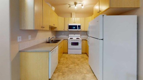 3412-200 Lougheed Drive, Fort Mcmurray, AB 