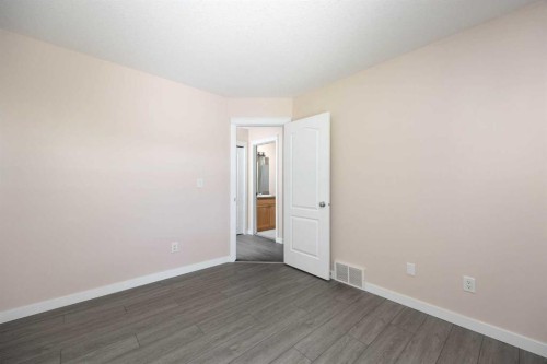 15-98 Wilson Drive, Fort Mcmurray, AB 