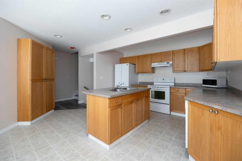 15-98 Wilson Drive, Fort Mcmurray, AB 