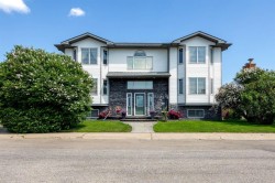 104 Royal Garden  Fort Mcmurray, AB T9K 1B4