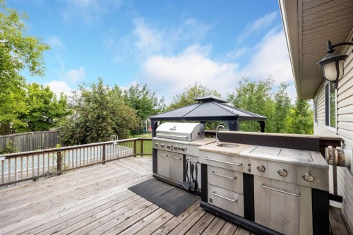 209 Laffont Bay, Fort Mcmurray, AB 