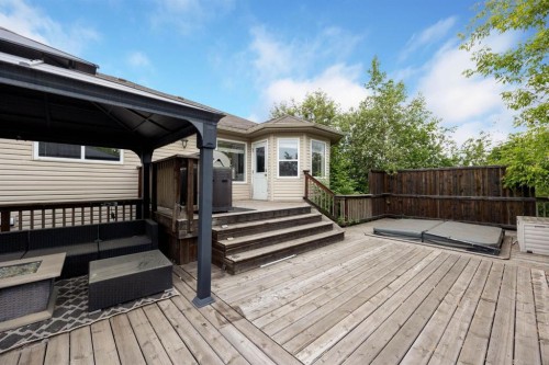 209 Laffont Bay, Fort Mcmurray, AB 
