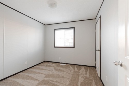 248 Caouette Crescent, Fort Mcmurray, AB - Indoor Photo Showing Other Room