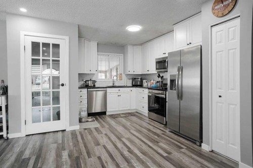 210 Leigh Crescent, Fort Mcmurray, AB 