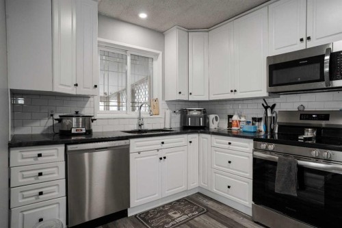 210 Leigh Crescent, Fort Mcmurray, AB 