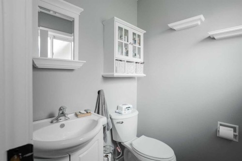 210 Leigh Crescent, Fort Mcmurray, AB 