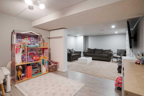 210 Leigh Crescent, Fort Mcmurray, AB 
