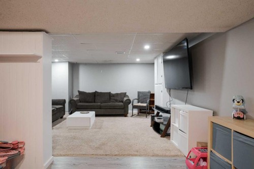 210 Leigh Crescent, Fort Mcmurray, AB 