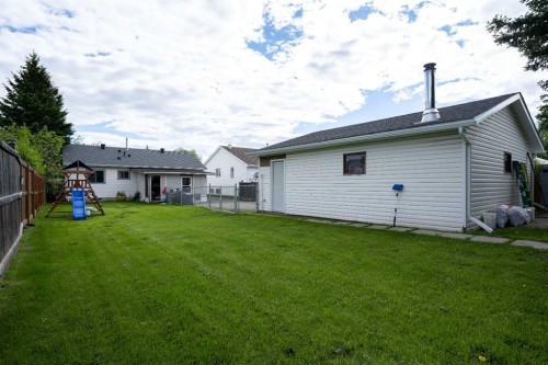 210 Leigh Crescent, Fort Mcmurray, AB 