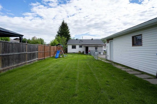 210 Leigh Crescent, Fort Mcmurray, AB 