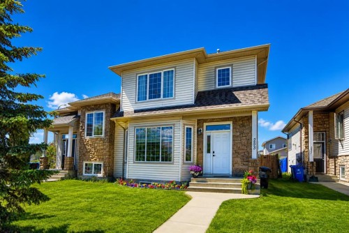 253 Grosbeak Way  Fort Mcmurray, AB T9K 0L8
