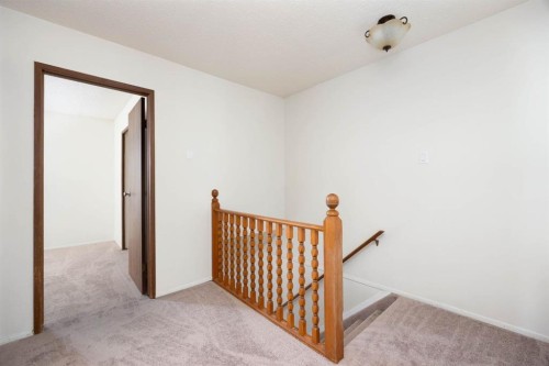 121 Erindale Road, Fort Mcmurray, AB - Indoor Photo Showing Other Room