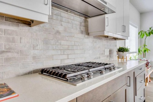 169 Beaveridge Close, Fort Mcmurray, AB - Indoor Photo Showing Kitchen