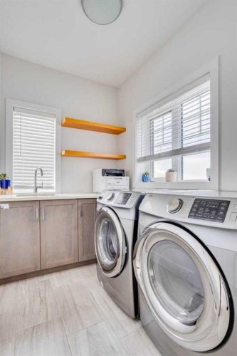 169 Beaveridge Close, Fort Mcmurray, AB - Indoor Photo Showing Laundry Room