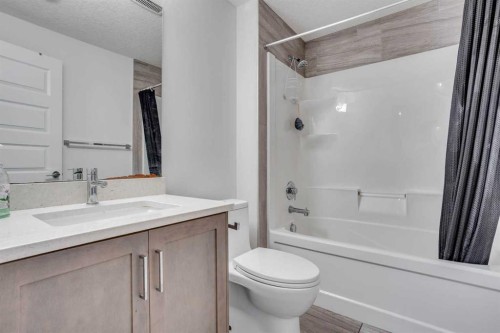 169 Beaveridge Close, Fort Mcmurray, AB - Indoor Photo Showing Bathroom