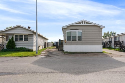 360 GRENFELL Crescent  Fort Mcmurray, AB T9H 2M9