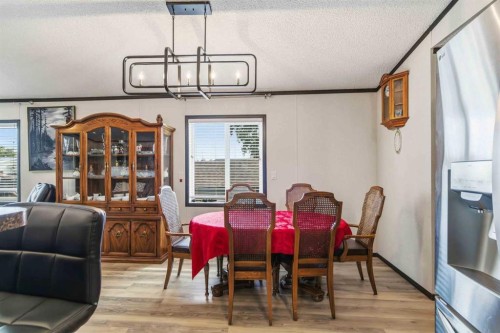 185 Grey Crescent, Fort Mcmurray, AB - Indoor Photo Showing Dining Room