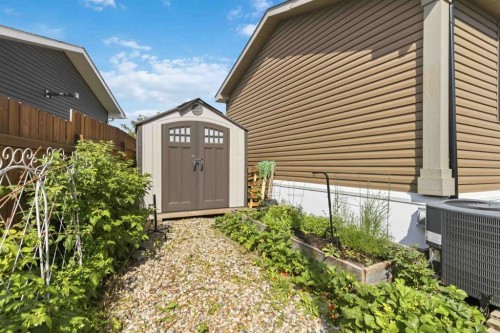 185 Grey Crescent, Fort Mcmurray, AB - Outdoor With Exterior