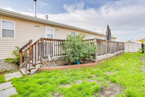 125 Balsam Way, Fort Mcmurray, AB - Outdoor With Deck Patio Veranda