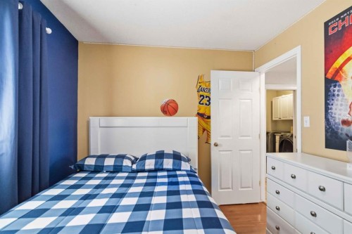 249 Fox Crescent, Fort Mcmurray, AB - Indoor Photo Showing Bedroom