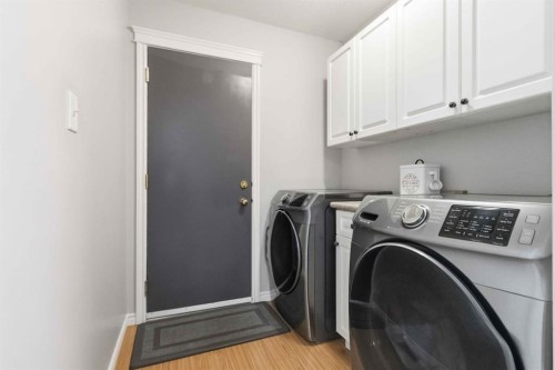 249 Fox Crescent, Fort Mcmurray, AB - Indoor Photo Showing Laundry Room