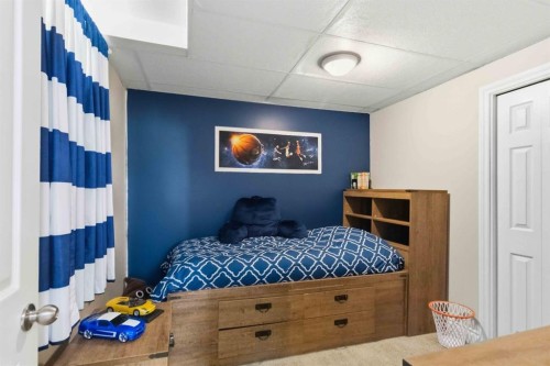 249 Fox Crescent, Fort Mcmurray, AB - Indoor Photo Showing Bedroom