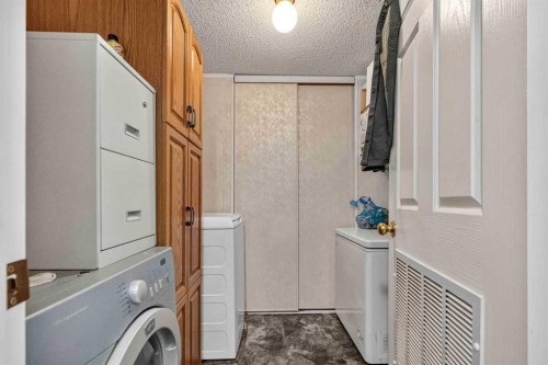 180 Cree Road, Fort Mcmurray, AB 