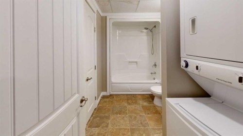 192 Crane Rise, Fort Mcmurray, AB - Indoor Photo Showing Laundry Room