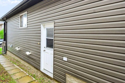 192 Crane Rise, Fort Mcmurray, AB - Outdoor