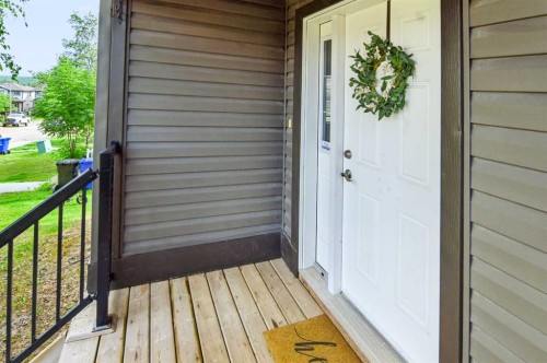 192 Crane Rise, Fort Mcmurray, AB - Outdoor With Exterior