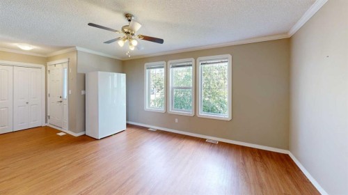 192 Crane Rise, Fort Mcmurray, AB - Indoor Photo Showing Other Room
