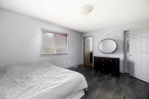 181 Grouse Way, Fort Mcmurray, AB - Indoor Photo Showing Bedroom
