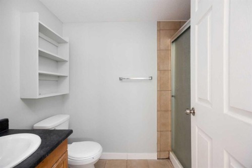 181 Grouse Way, Fort Mcmurray, AB - Indoor Photo Showing Bathroom