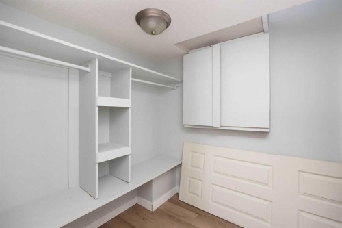 181 Grouse Way, Fort Mcmurray, AB - Indoor With Storage