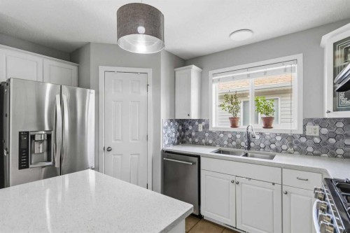 113 Lightbown Way, Fort Mcmurray, AB 