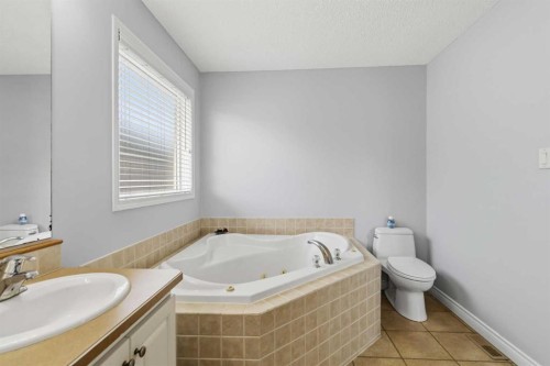 113 Lightbown Way, Fort Mcmurray, AB 